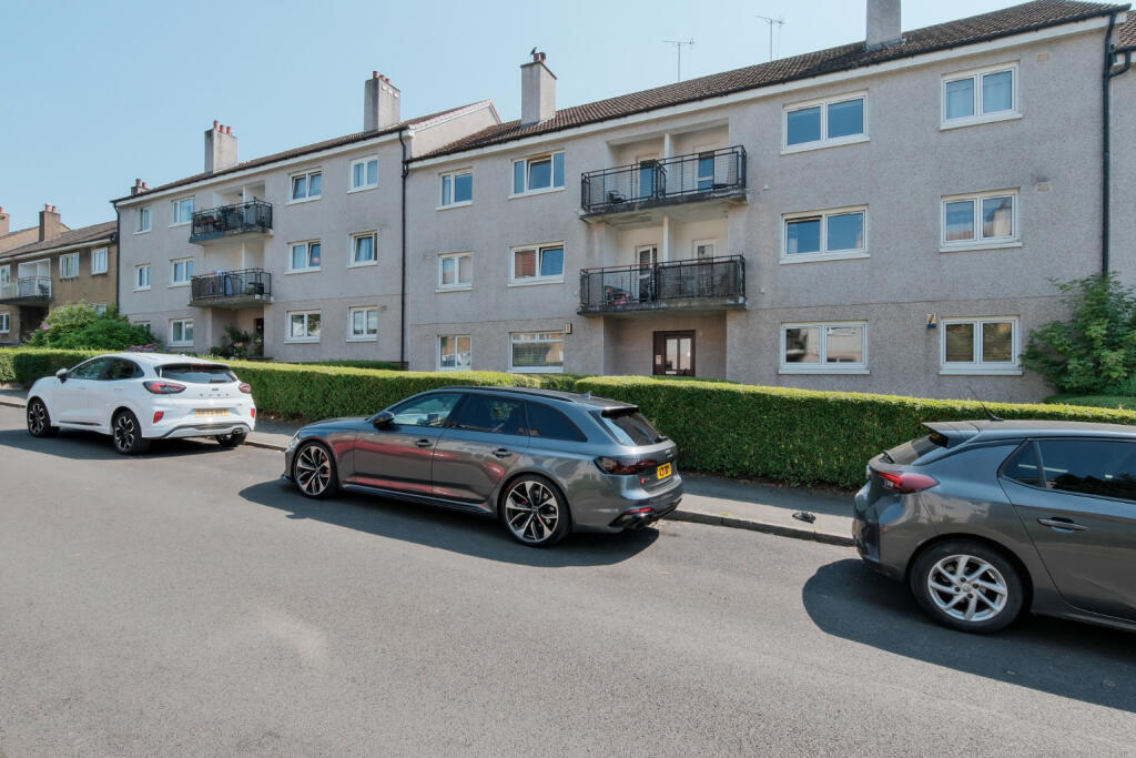Main image of property: 2/2 30 Ashmore Road, Merrylee, Glasgow, G43 2NB