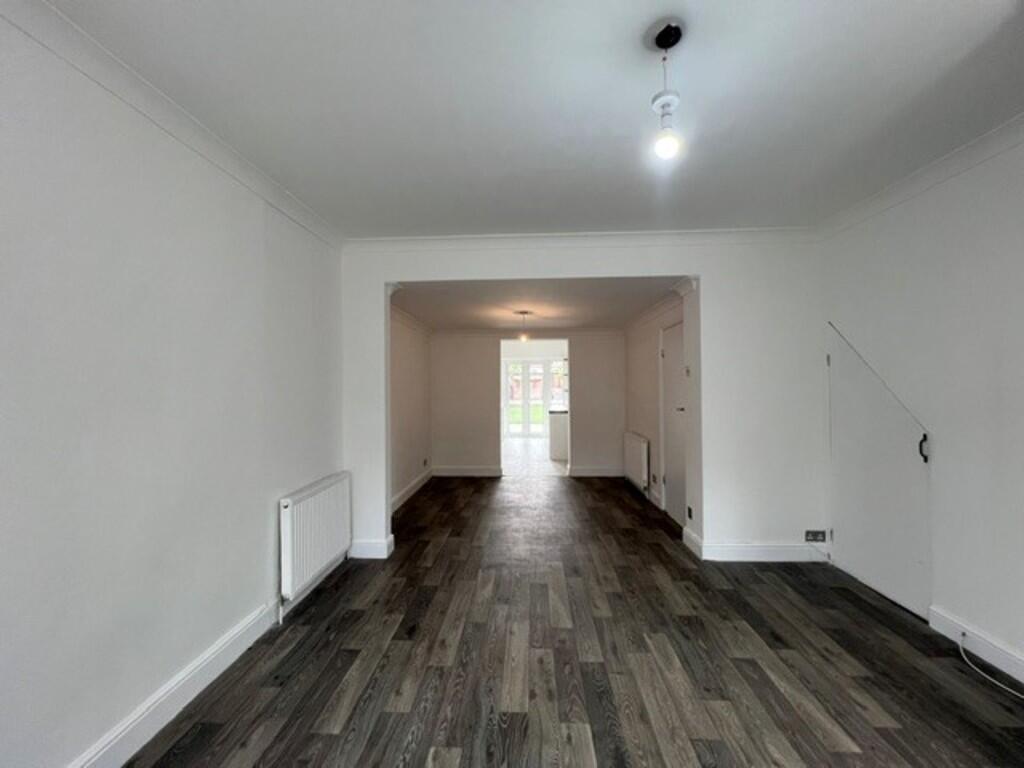 House in Enfield - View 2