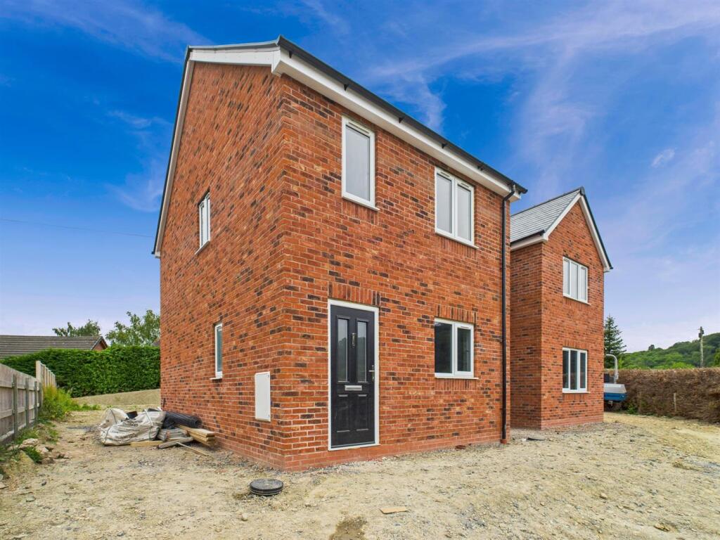 1 Belan Orchard, Guilsfield, Welshpool photo 2
