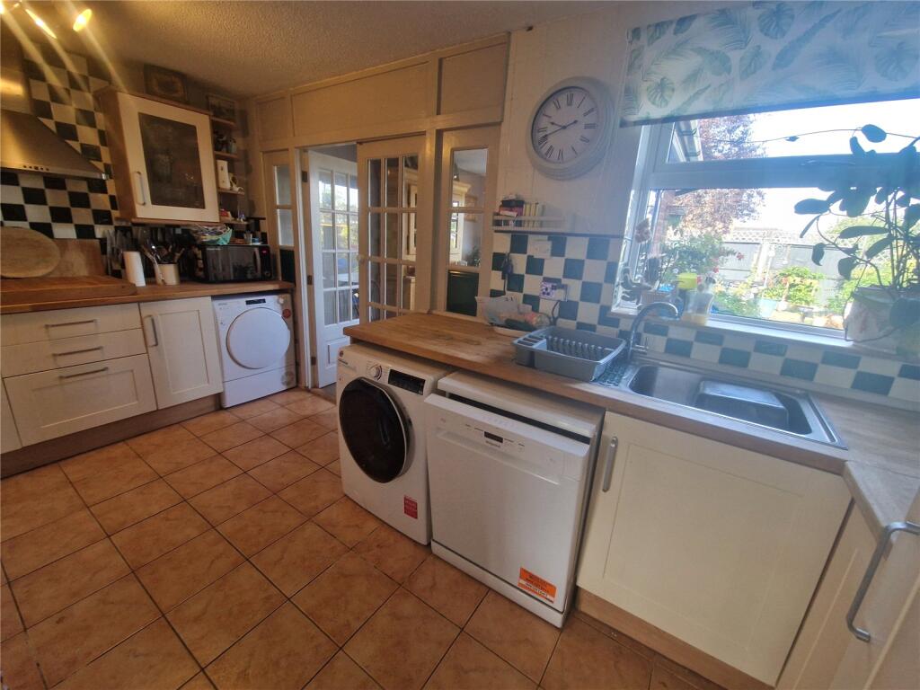 House in Stoke-on-Trent - View 3