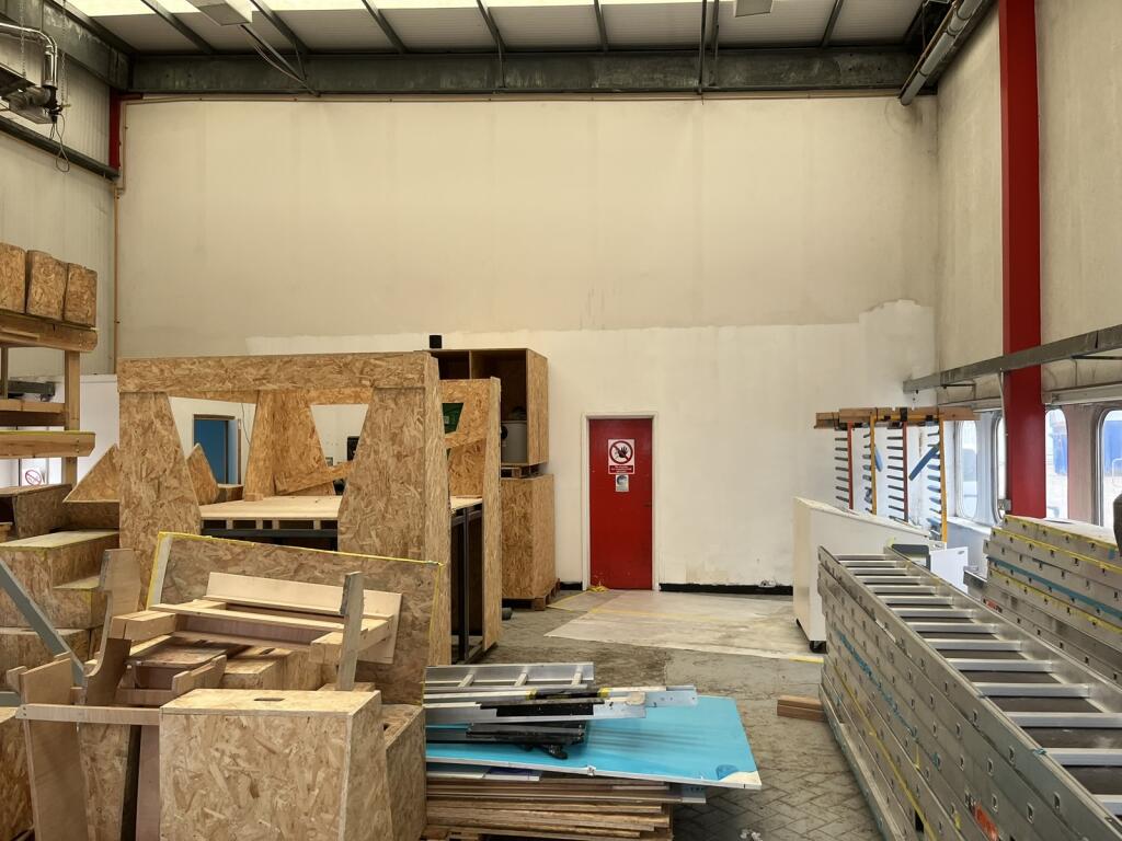Photo 4