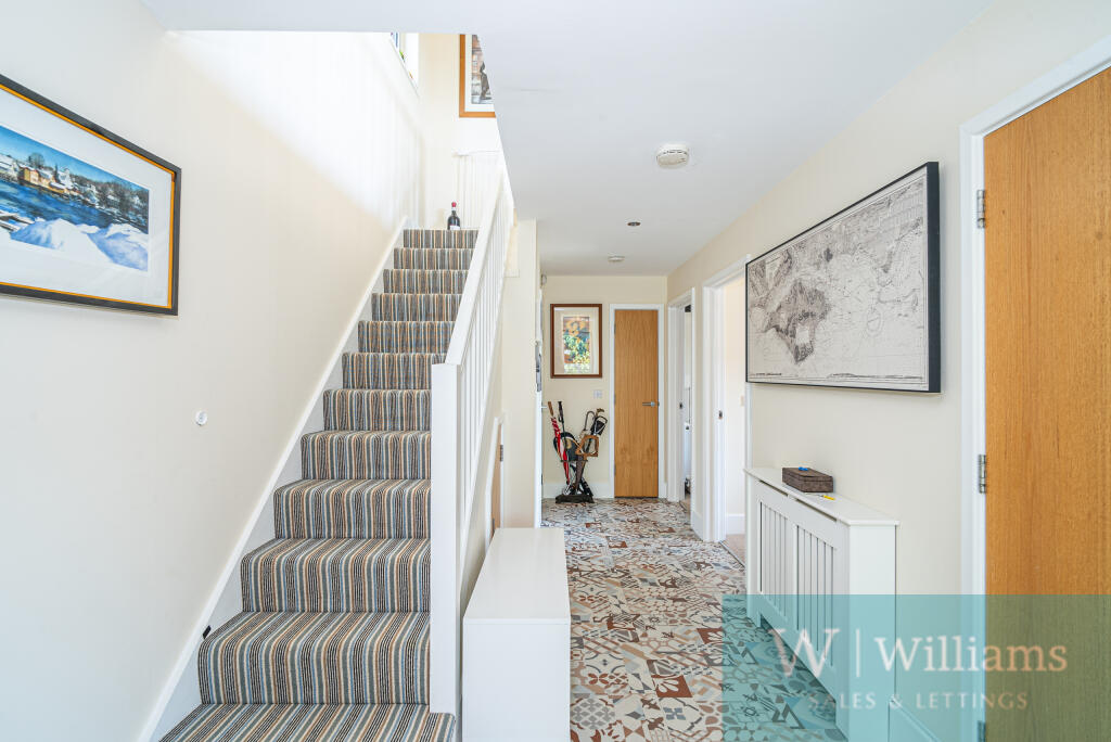 3 Wootton Reach, Kite Hill, Wootton Bridge - View 2
