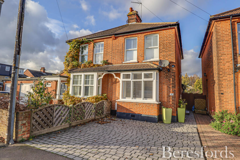Main image of property: Kimpton Avenue, Brentwood, CM15
