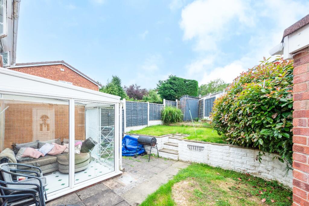 Manor Rise, Arleston, Telford, Shropshire, TF1 2ND photo 4