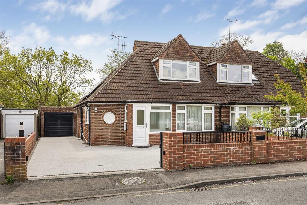 Main image of property: Egerton Road, Reading RG2