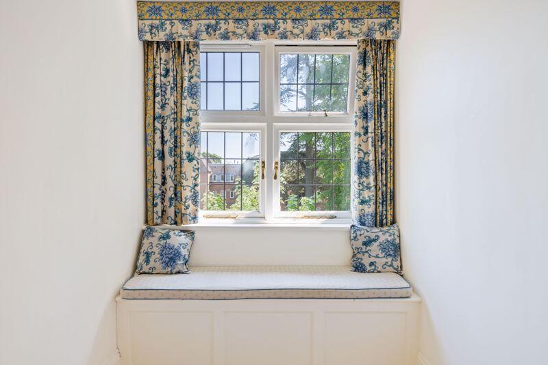 The Avenue, Summersdale, Chichester - View 3