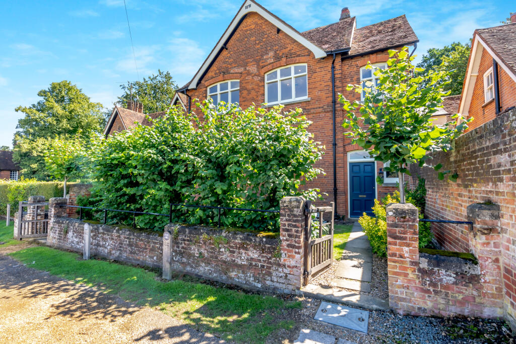 Main image of property: Hatfield Park, Great North Road, Hatfield, AL9