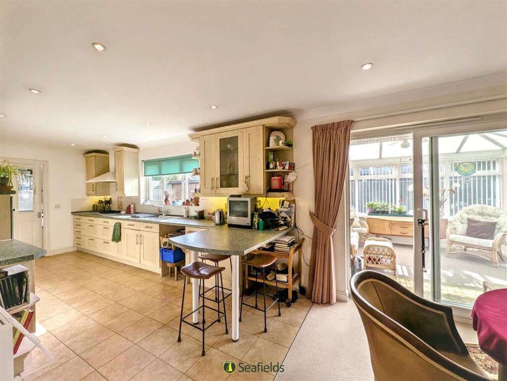 King George V Close, Ryde, PO33 3DE - View 5
