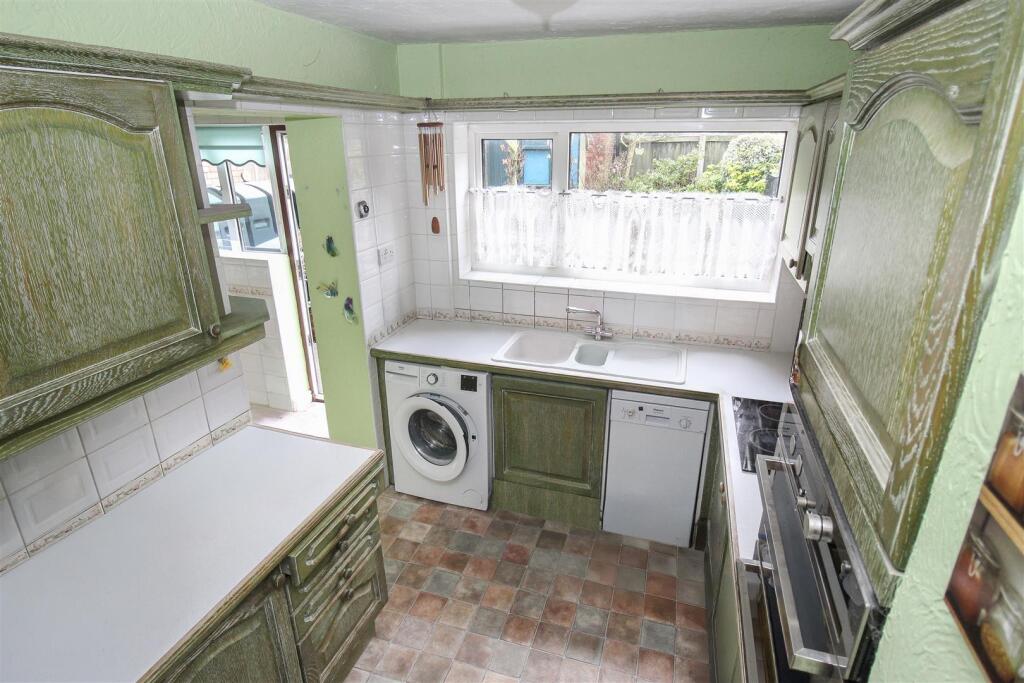 Linden Road, Benfleet photo 3