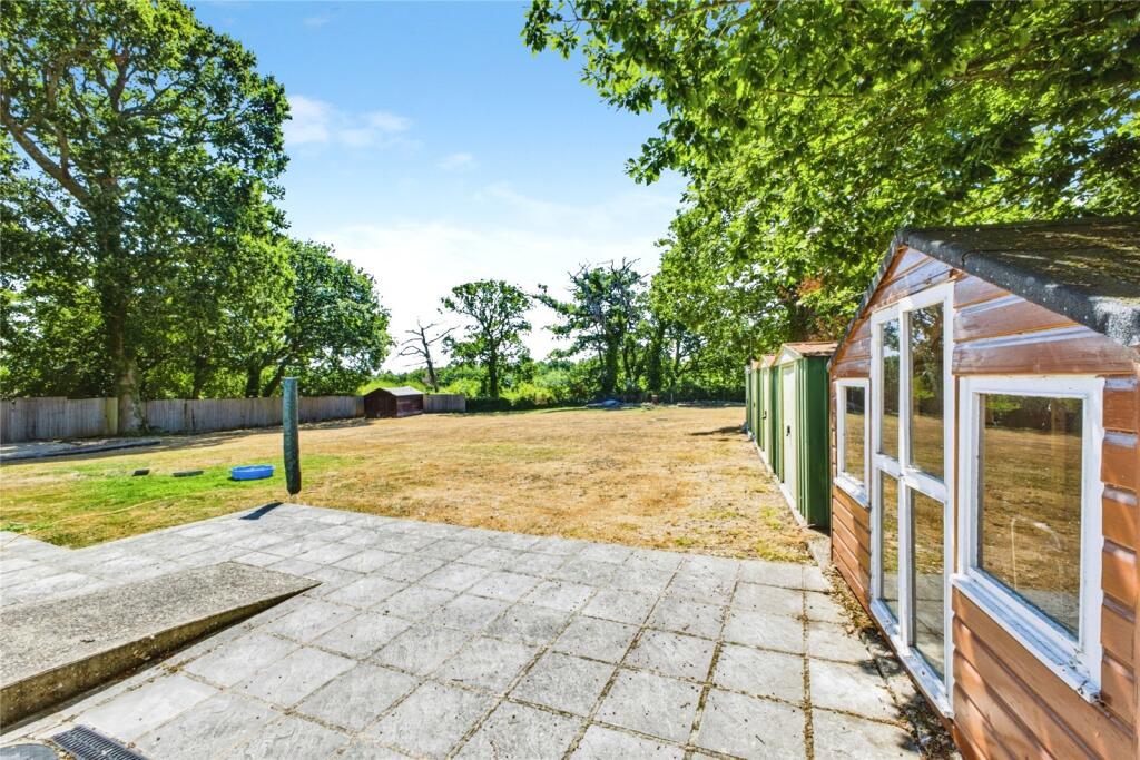 House in Portsmouth, Newport - View 5
