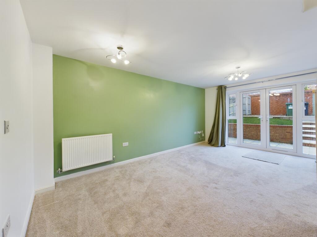 House in Portsmouth - View 3