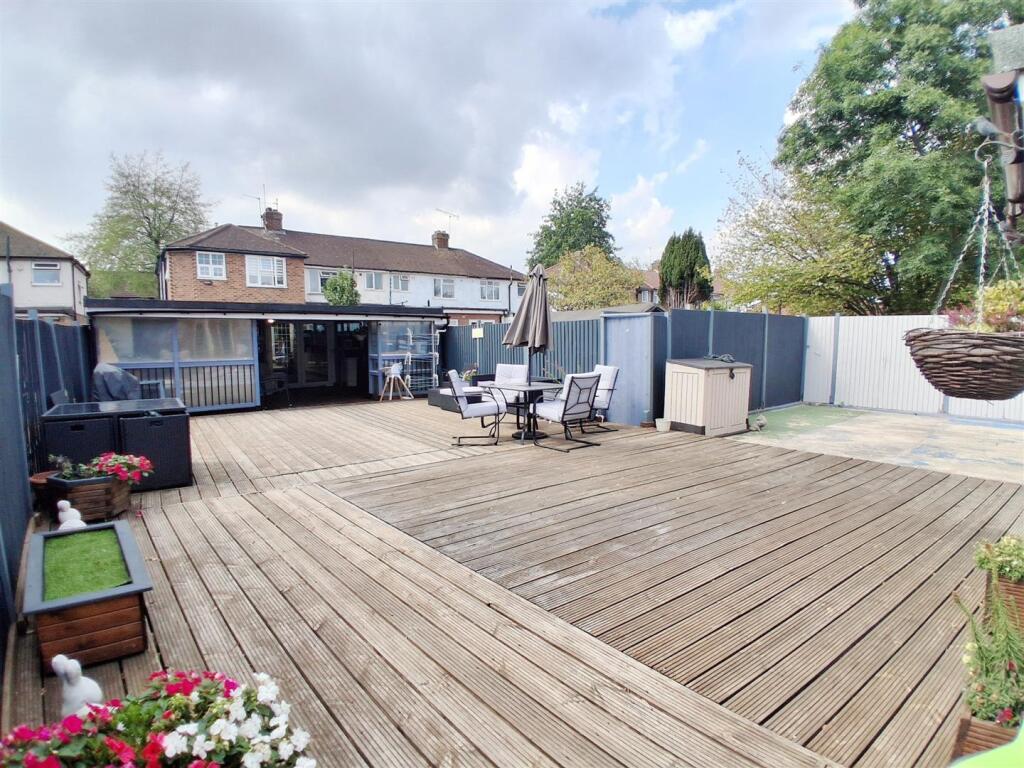 House in London, Hayes - View 2
