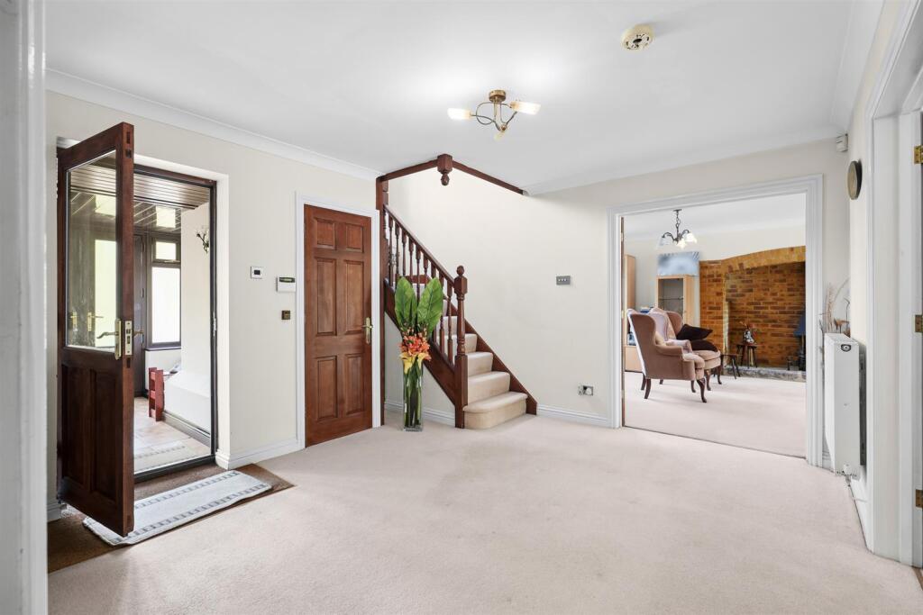 House in Milton Keynes - View 4