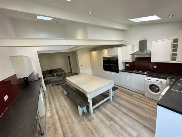 House in Nottingham, The Park - View 3