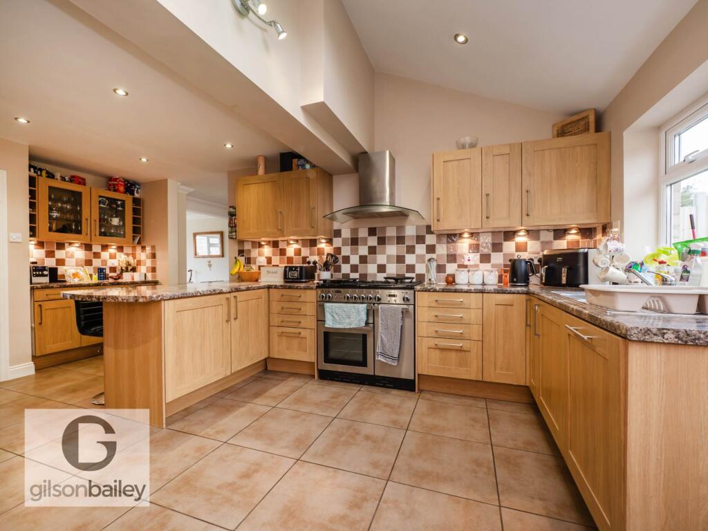 Nurseries Avenue, Brundall photo 2