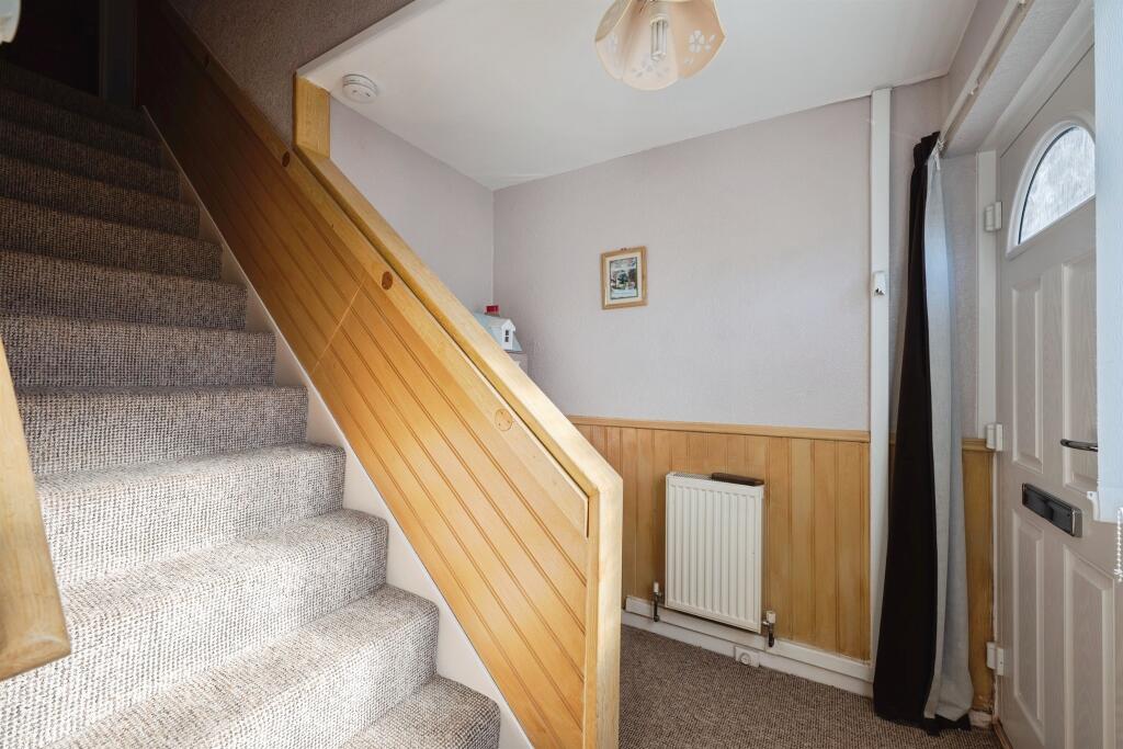 House in Hull - View 5