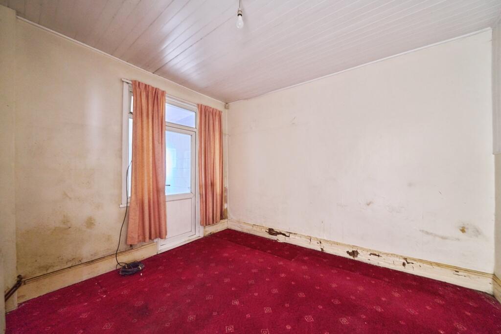 House in London - View 3