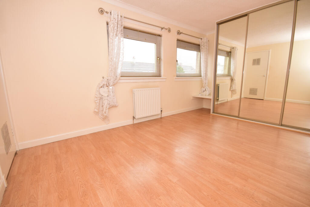 House in Bellshill, Douglas Park Cottages - More