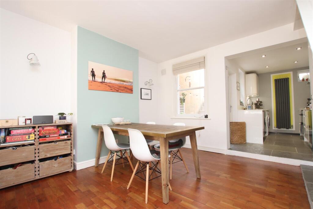 House in Bath - View 4