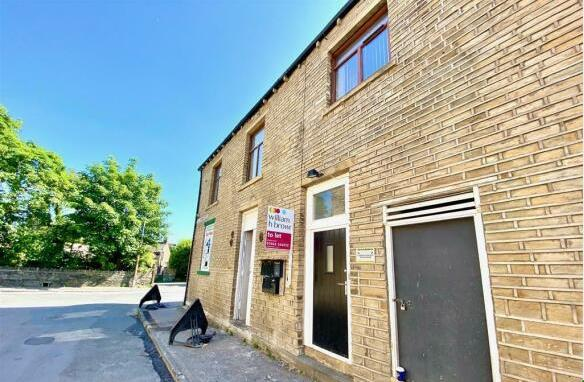 Main image of property: 2 Common Road, HUDDERSFIELD