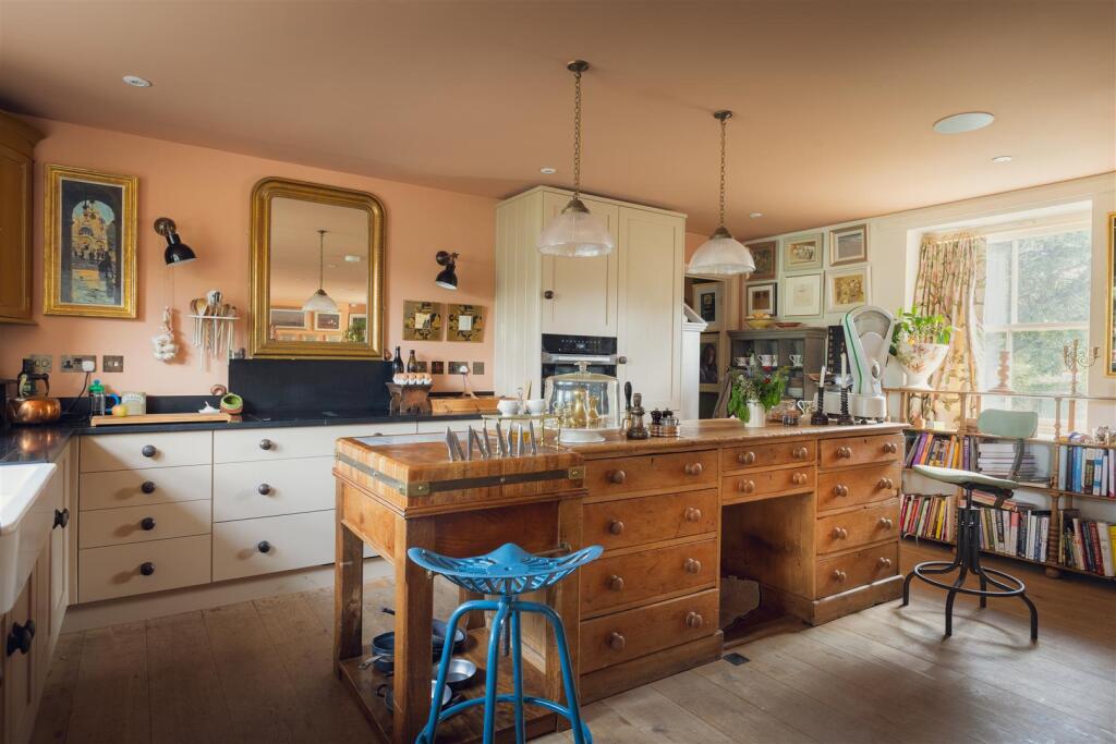 House in Dowlish Wake, Somerset - View 2