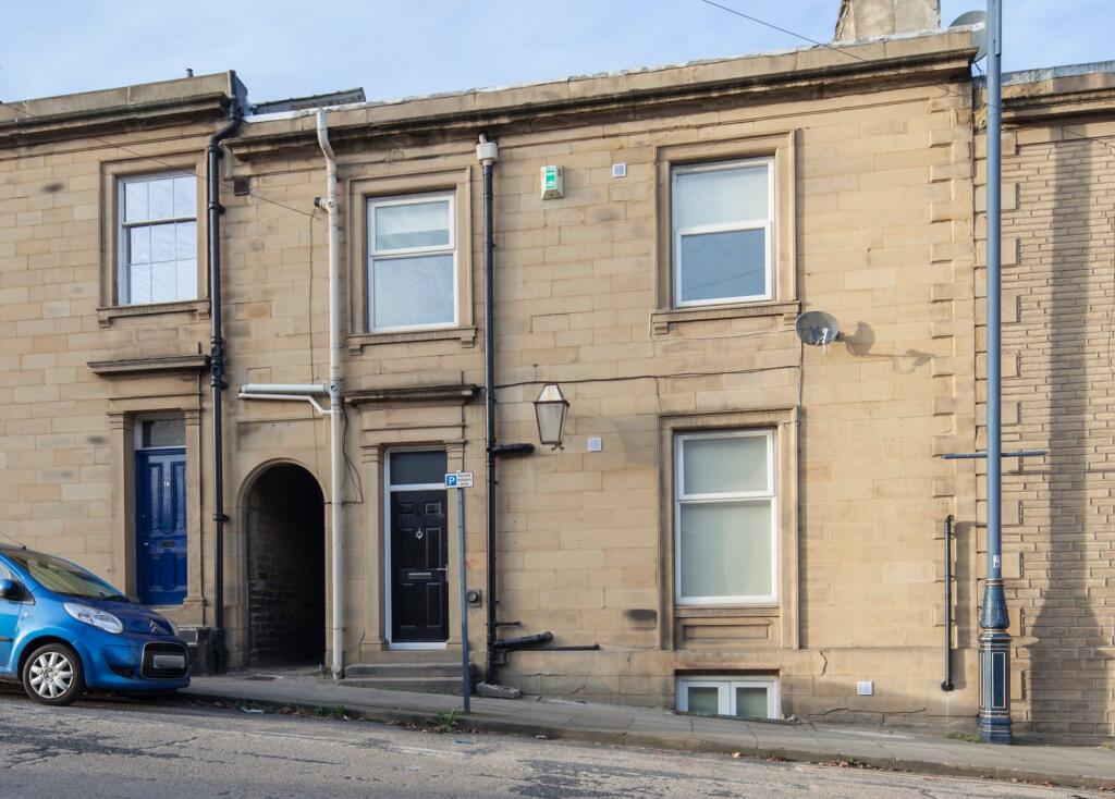 Main image of property: 72 Fitzwilliam Street, Huddersfield, HD1
