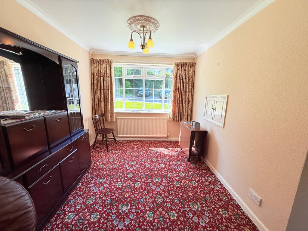 Chestnut Court, Shipley, BD18 photo 3