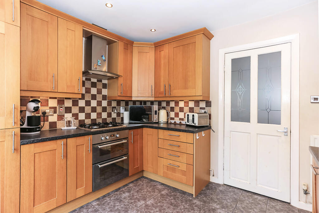 Fox Green Crescent, Birmingham - View 6