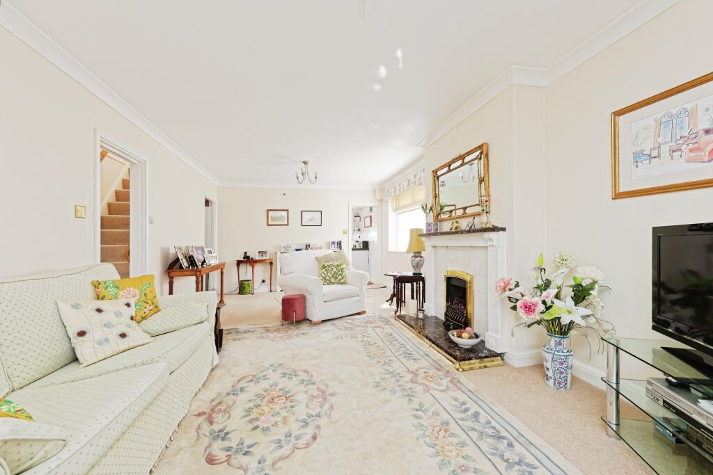 Faversham Road, Whitstable, CT5 photo 2