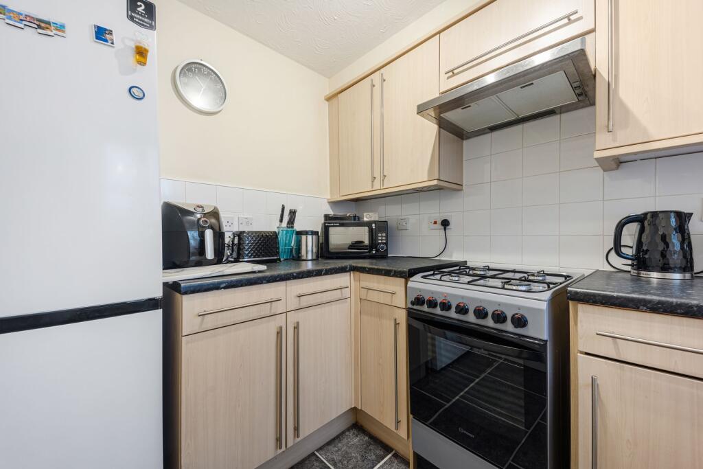 Apartment in Widnes, Lugsdale - More