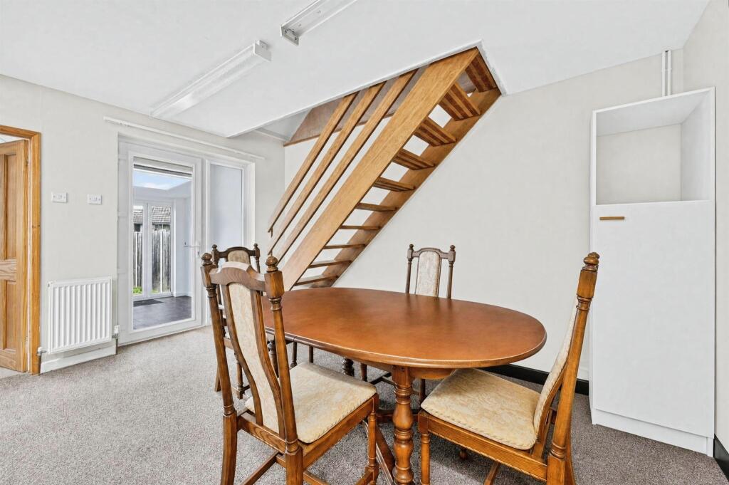 House in Northampton, Kingsthorpe - More