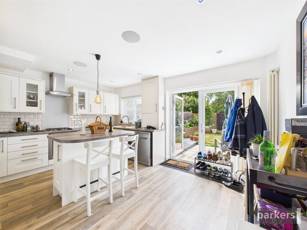Moss Close, Caversham, Reading, Berkshire, RG4 photo 3