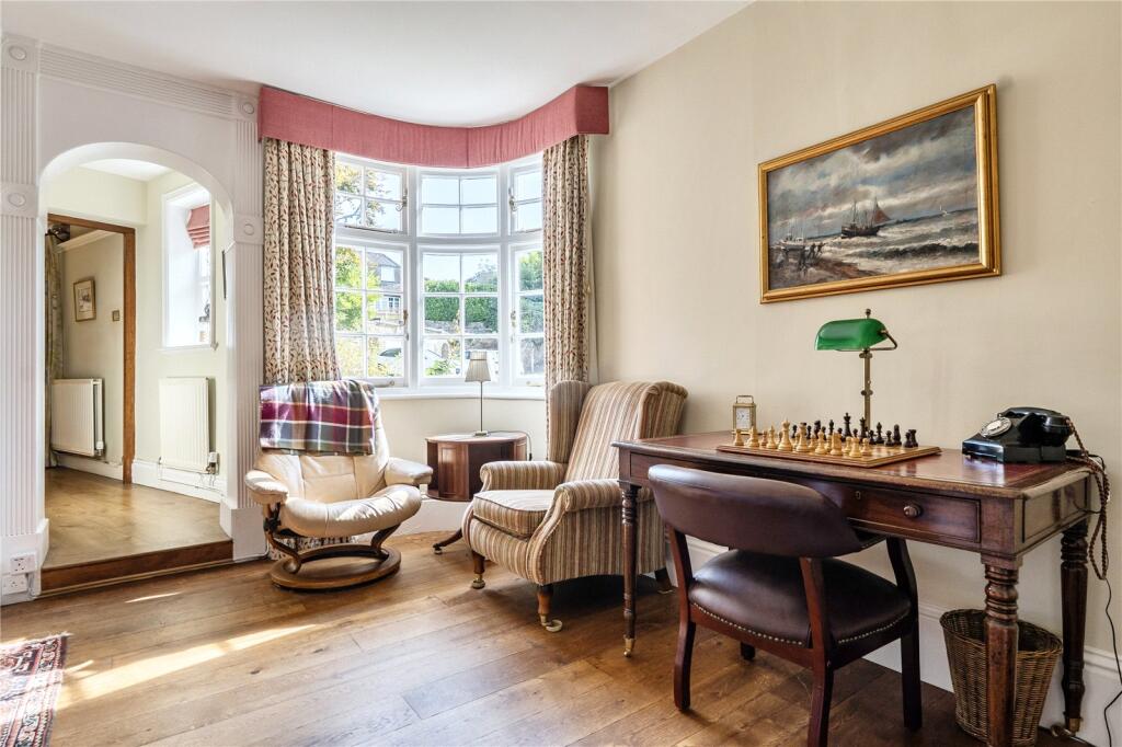House in Wroughton, Overtown - More