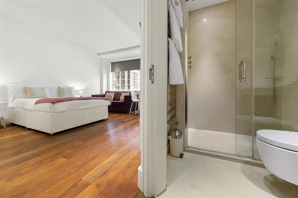 Apartment in London - More