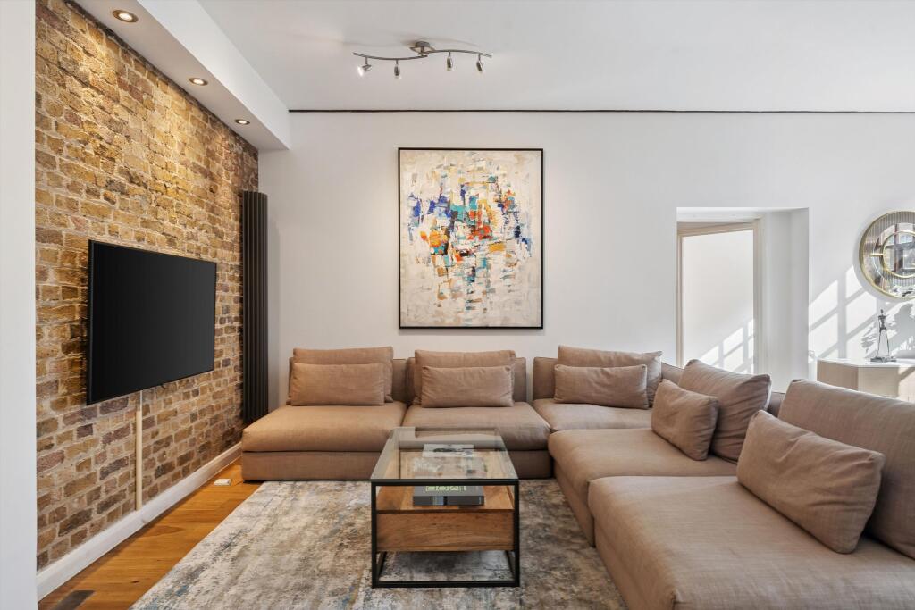 Apartment in London - More