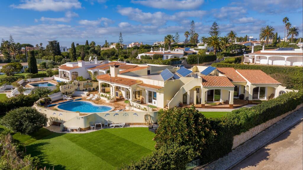 Main image of property: Algarve, Praia da Luz