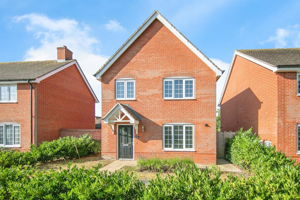 4-bed detached on Pippin Way, Alresford, Colchester, £375,000