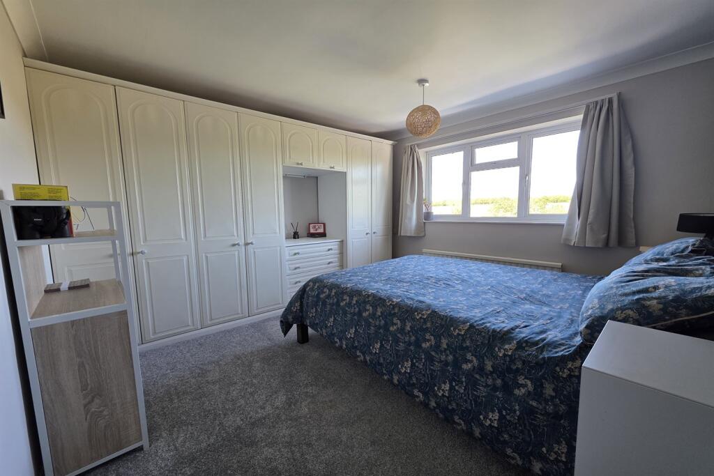 House in Braintree, Black Notley - View 5