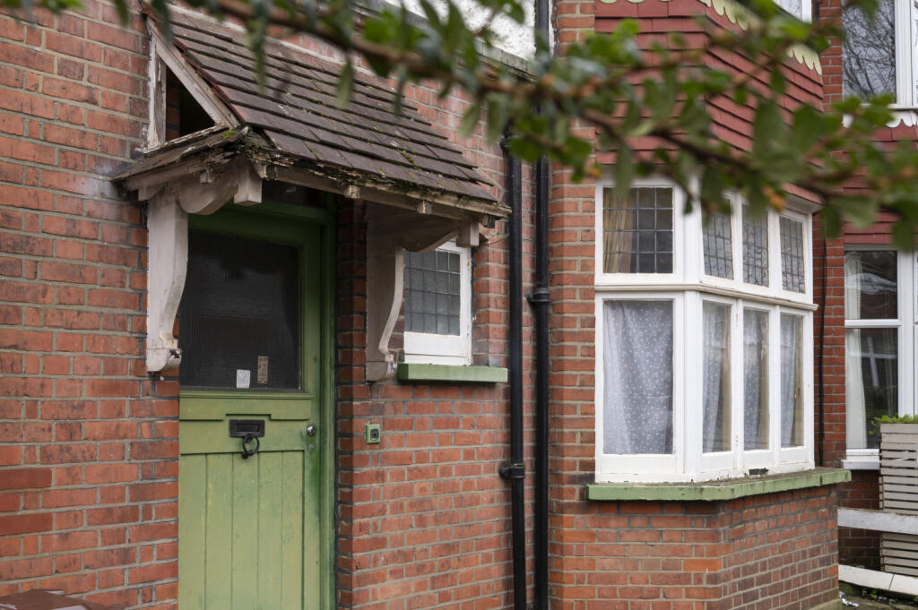 76 Southdown Road photo 3