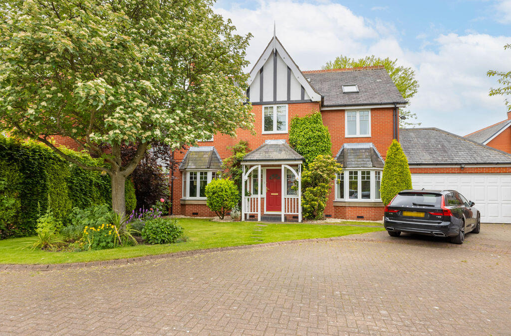 6-bed detached on Bloomsbury Court, Gosforth, Newcastle upon Tyne, £950,000