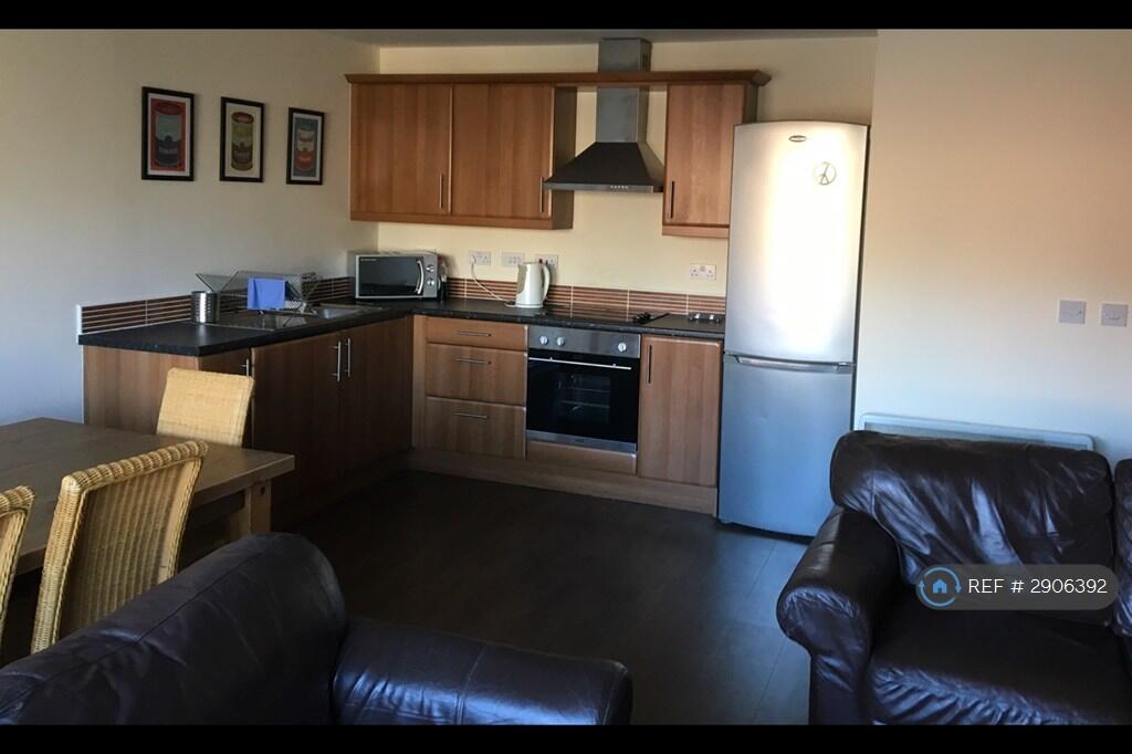 Main image of property: Victoria Road, G66 7Gb, G42