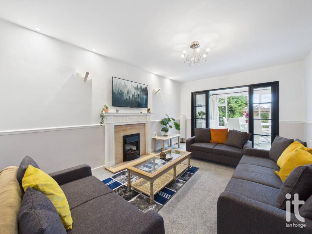 House in Stockport - View 3