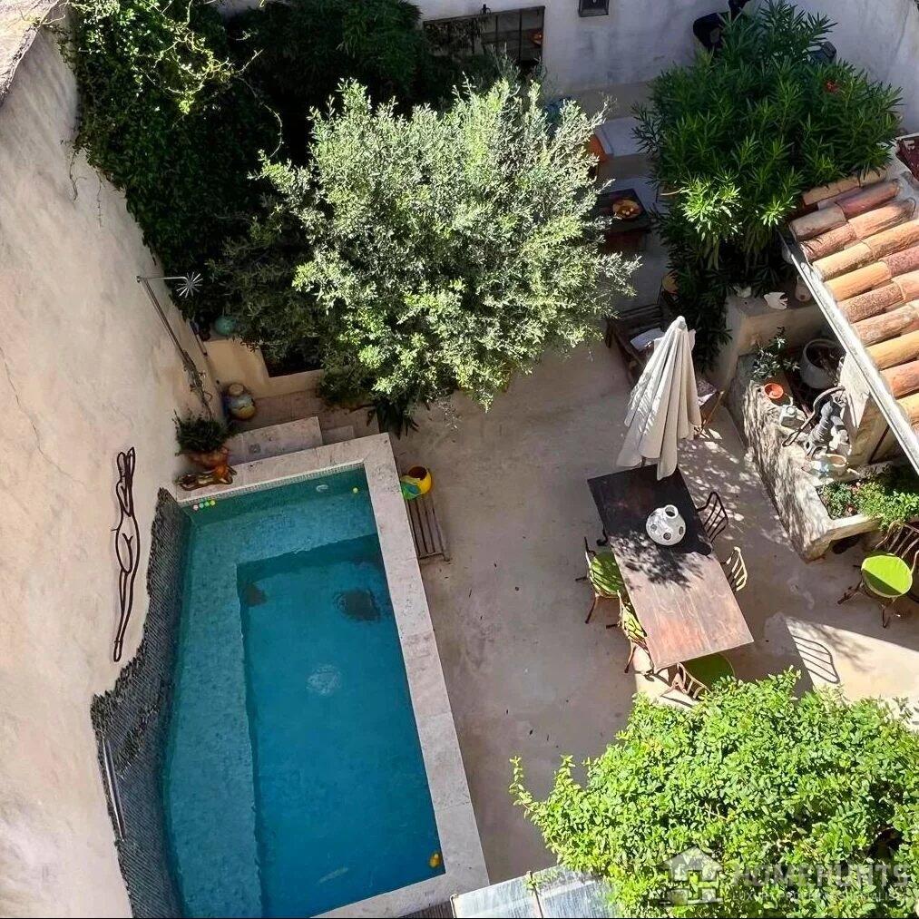 Main image of property: Provence-Alps-Cote d`Azur, Bouches-du-Rhône, St-Rémy-de-Provence