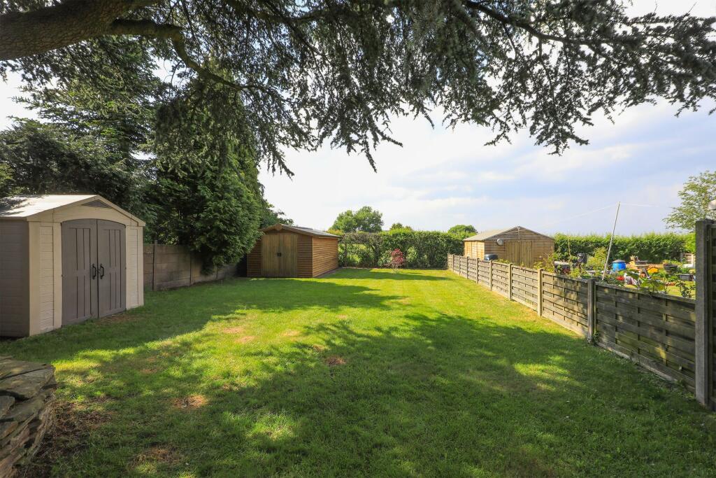 House in North East Derbyshire, New Tupton - View 3
