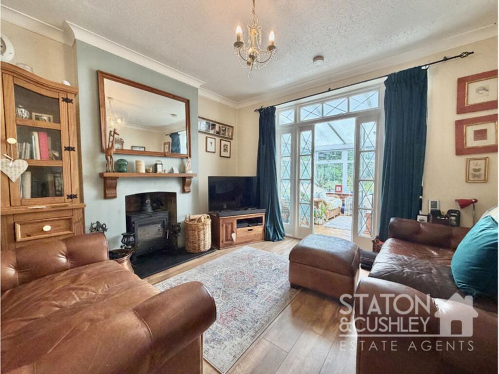 House in Mansfield, Nottinghamshire - View 4