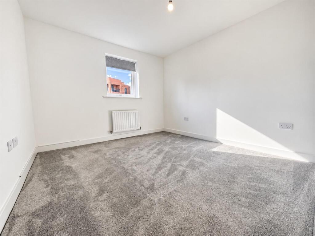 Apartment in Southampton - More