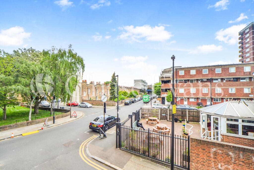 4 bedroom terraced house for rent