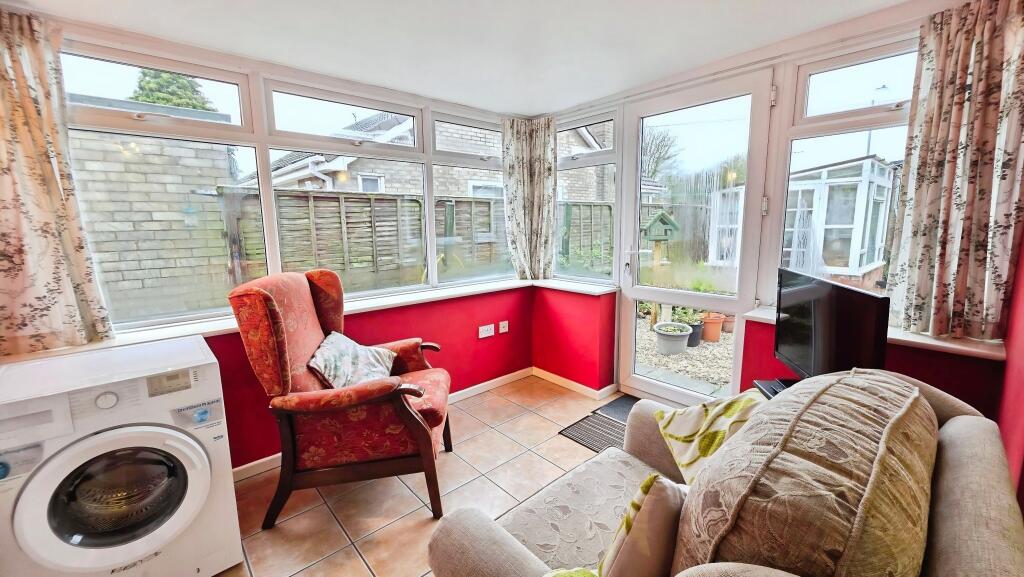 Elmtree Road, Ruskington, NG34 photo 4