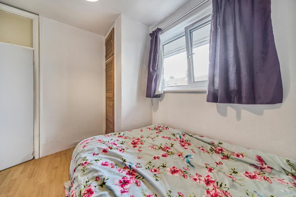 Apartment in London - More