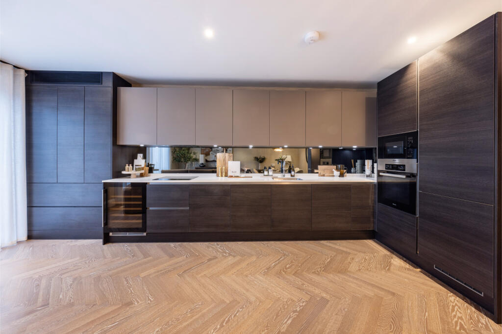 Apartment in London - View 3